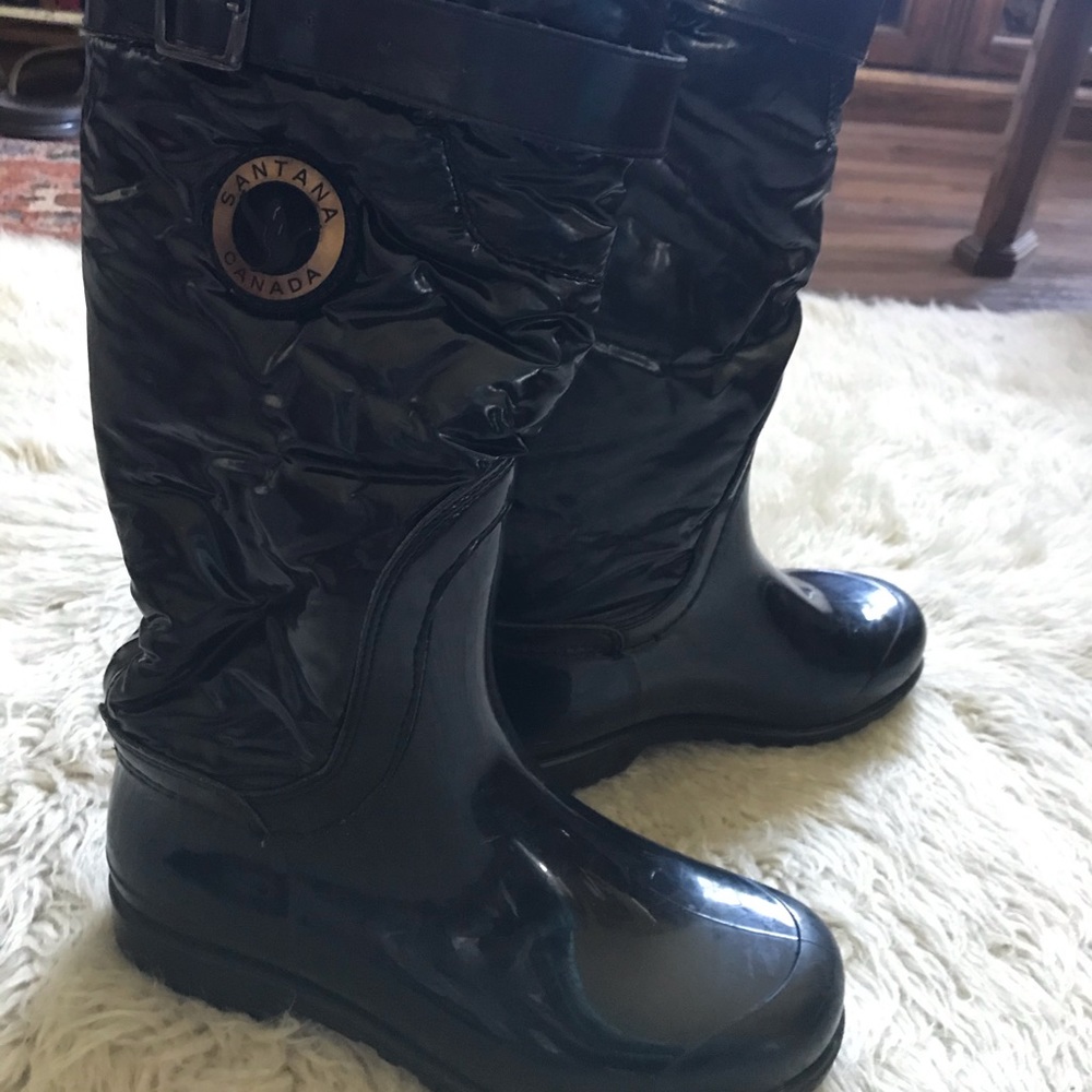 Super cute Santana Canada rain boots
